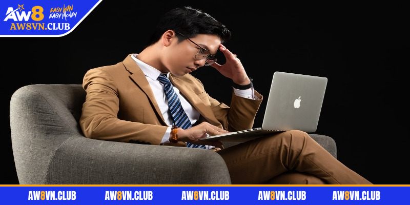 CEO Linh Zaynn 3 Giai đoạn phát triển đổi mới